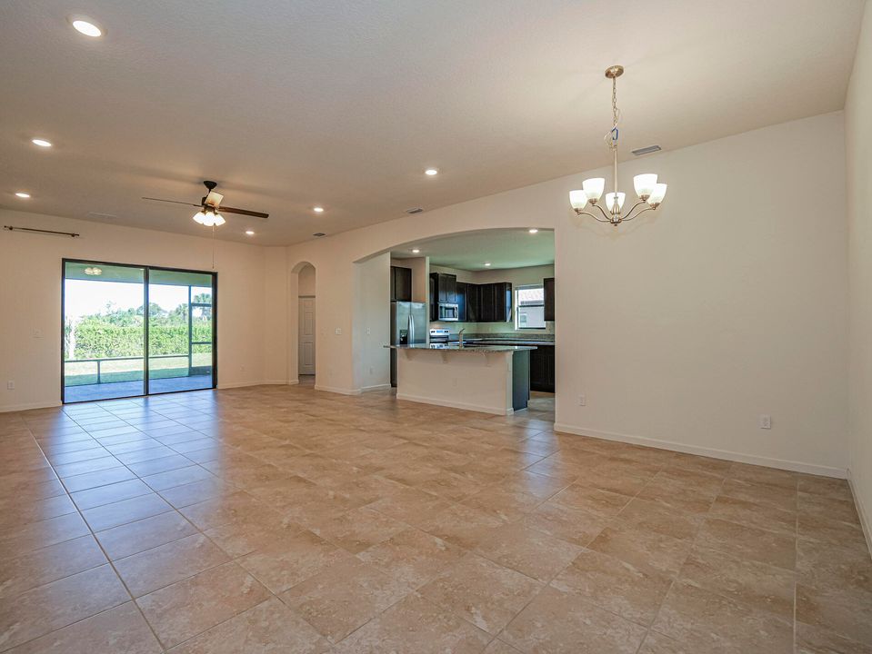 For Rent: $2,900 (3 beds, 3 baths, 2353 Square Feet)