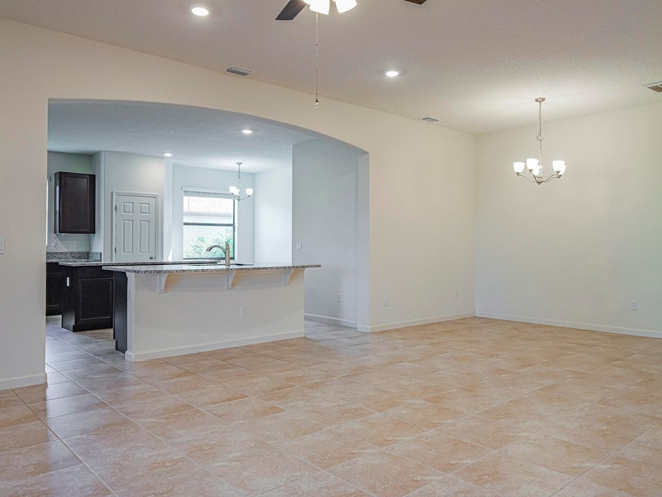 For Rent: $2,900 (3 beds, 3 baths, 2353 Square Feet)