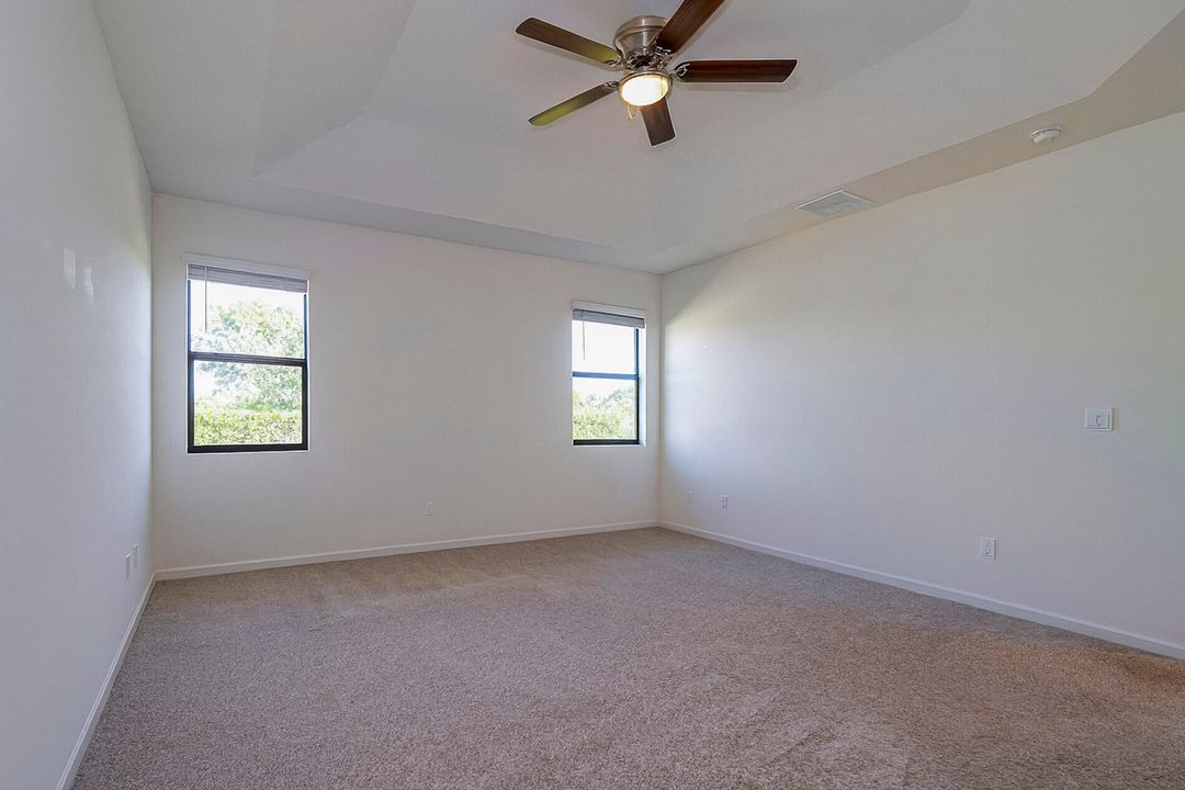 For Rent: $2,900 (3 beds, 3 baths, 2353 Square Feet)