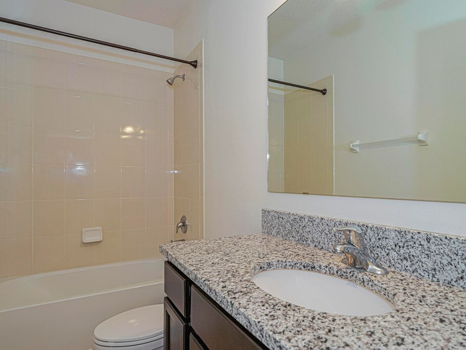 For Rent: $2,900 (3 beds, 3 baths, 2353 Square Feet)