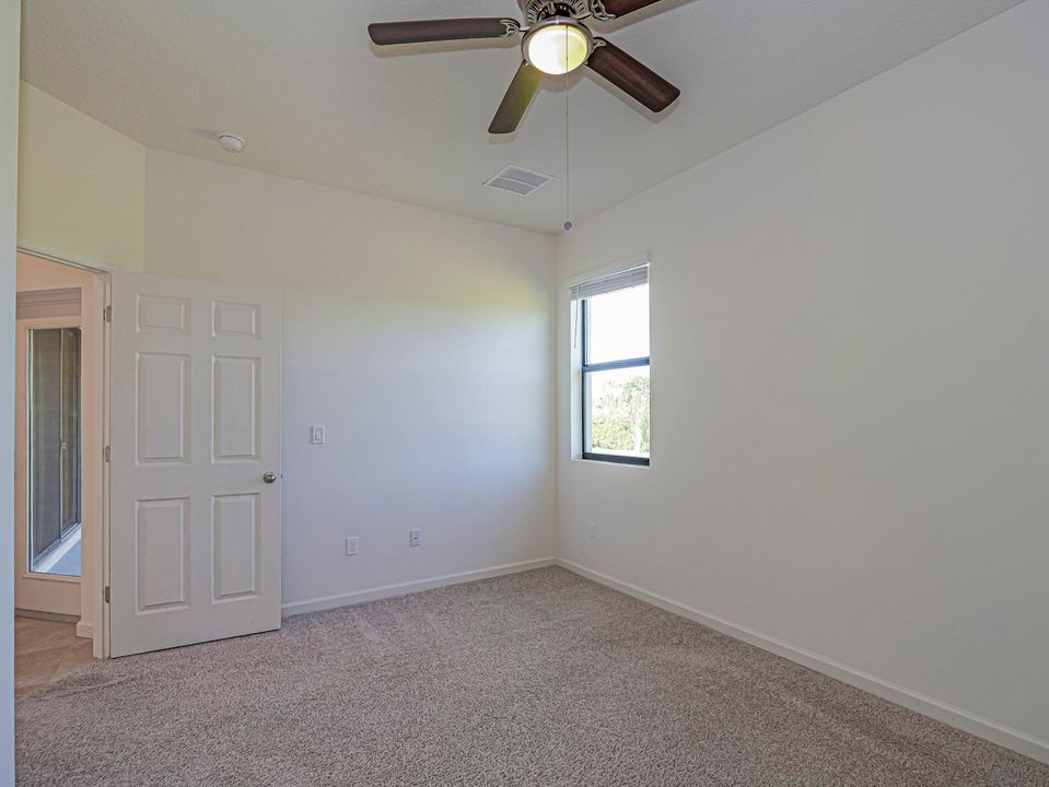 For Rent: $2,900 (3 beds, 3 baths, 2353 Square Feet)