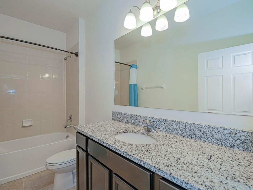 For Rent: $2,900 (3 beds, 3 baths, 2353 Square Feet)