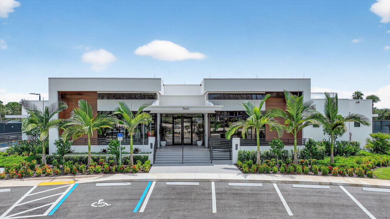 Active With Contract: $649,000 (2 beds, 2 baths, 1728 Square Feet)