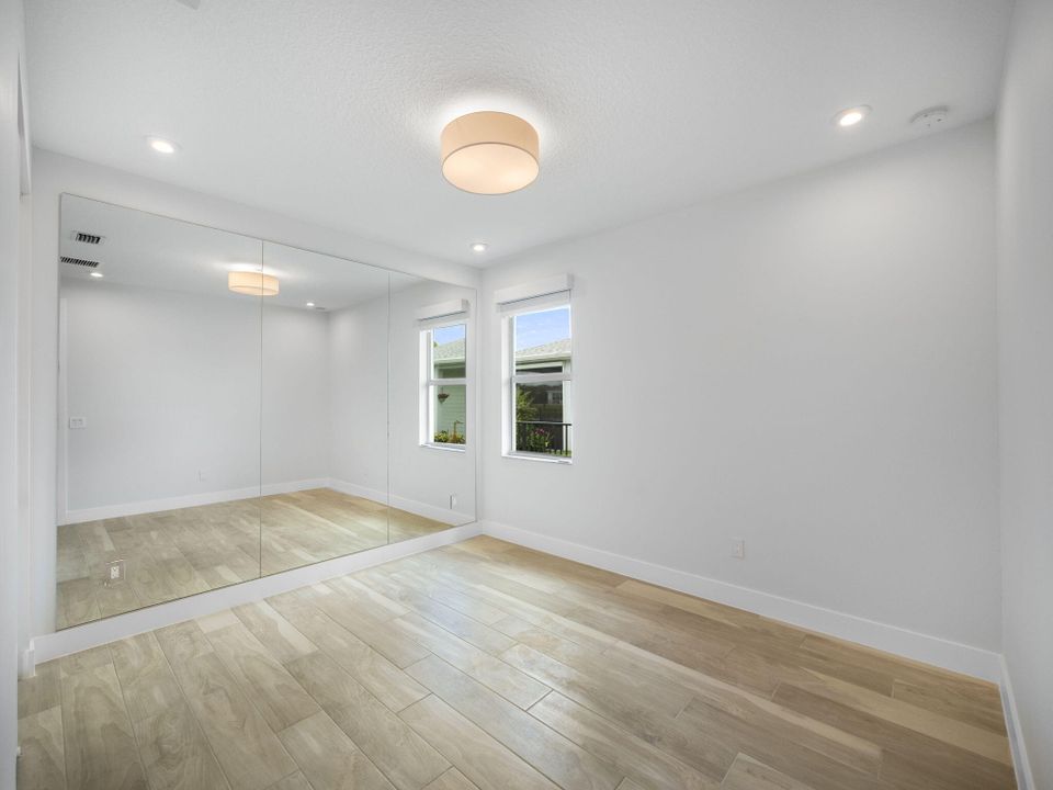 For Sale: $625,000 (3 beds, 2 baths, 1998 Square Feet)