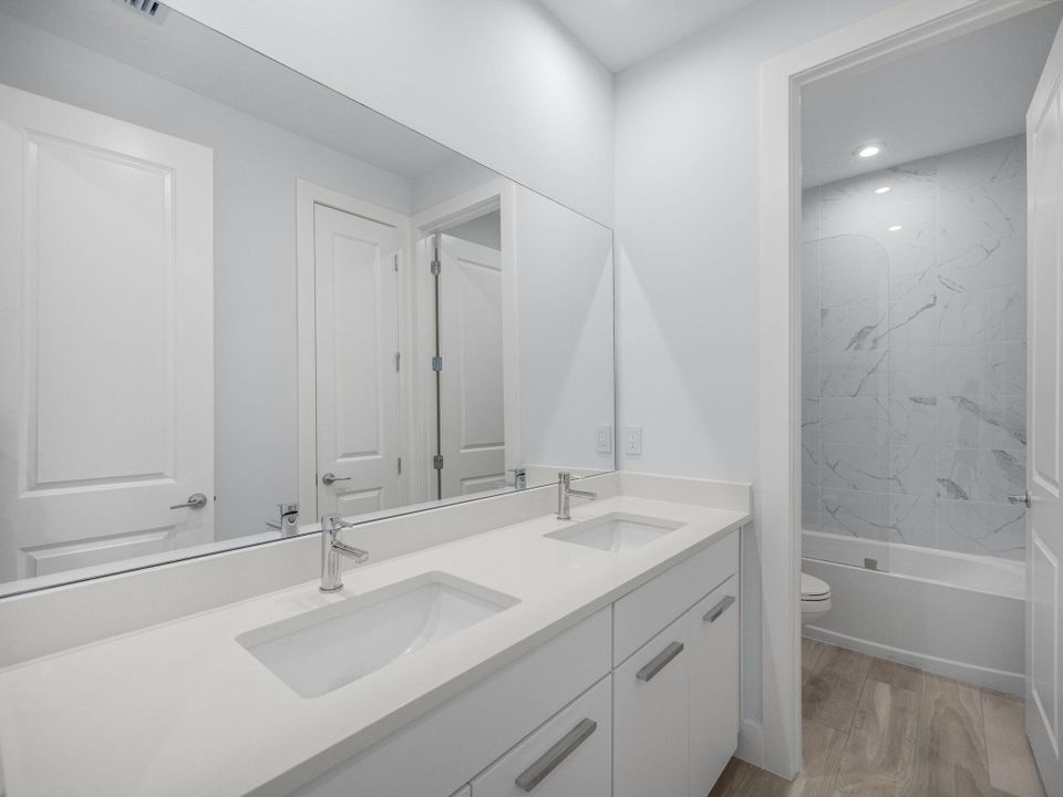 For Sale: $625,000 (3 beds, 2 baths, 1998 Square Feet)