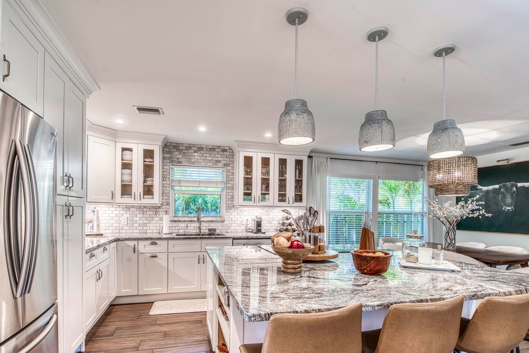 For Sale: $949,000 (3 beds, 2 baths, 1424 Square Feet)