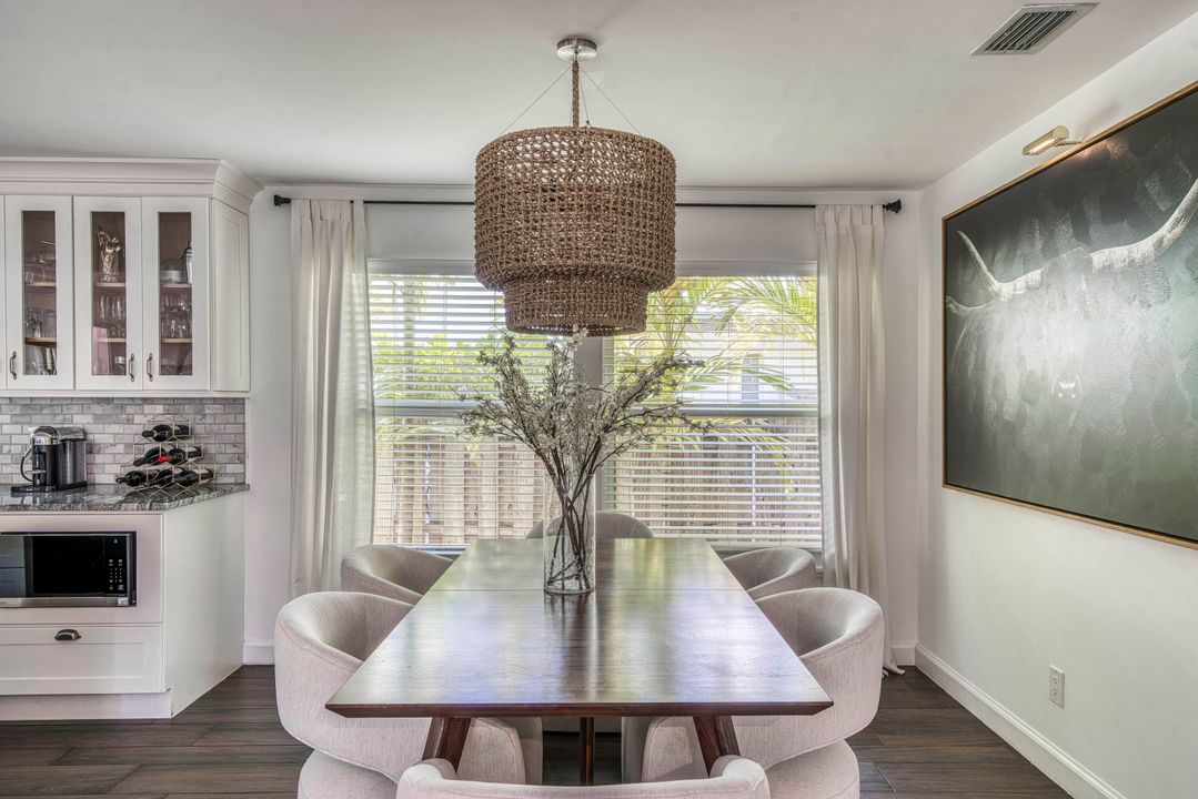 For Sale: $949,000 (3 beds, 2 baths, 1424 Square Feet)