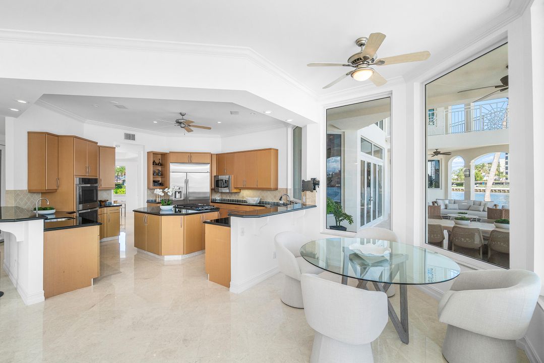 待售: $8,499,000 (5 贝兹, 7 浴室, 7360 平方英尺)