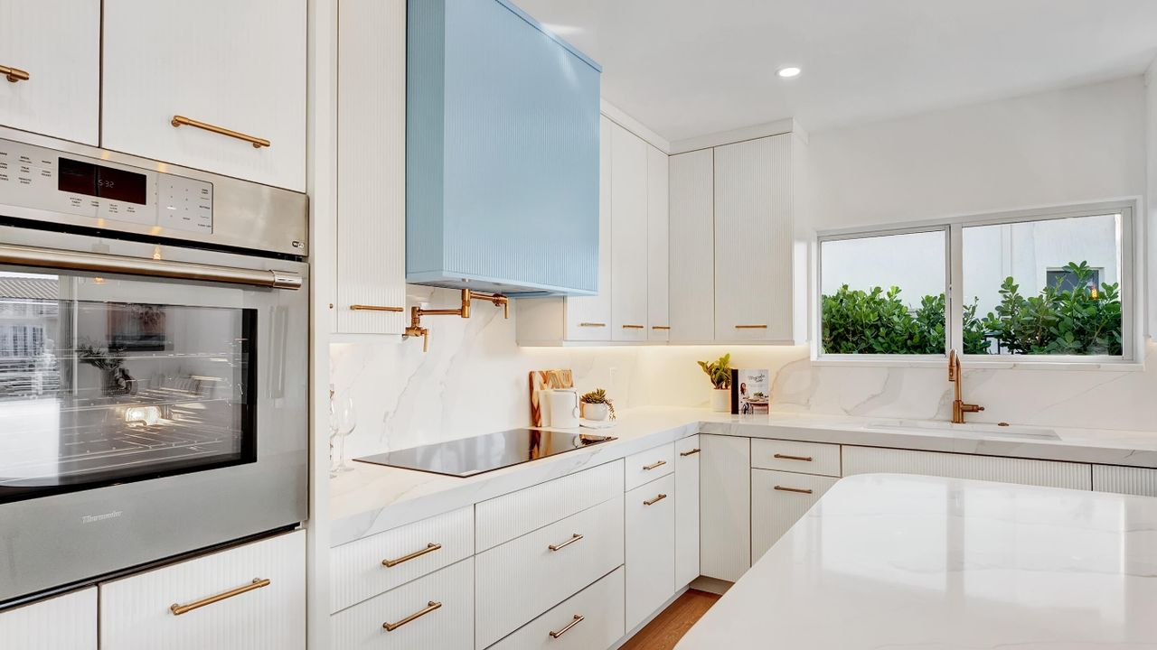 For Sale: $3,650,000 (4 beds, 4 baths, 3835 Square Feet)