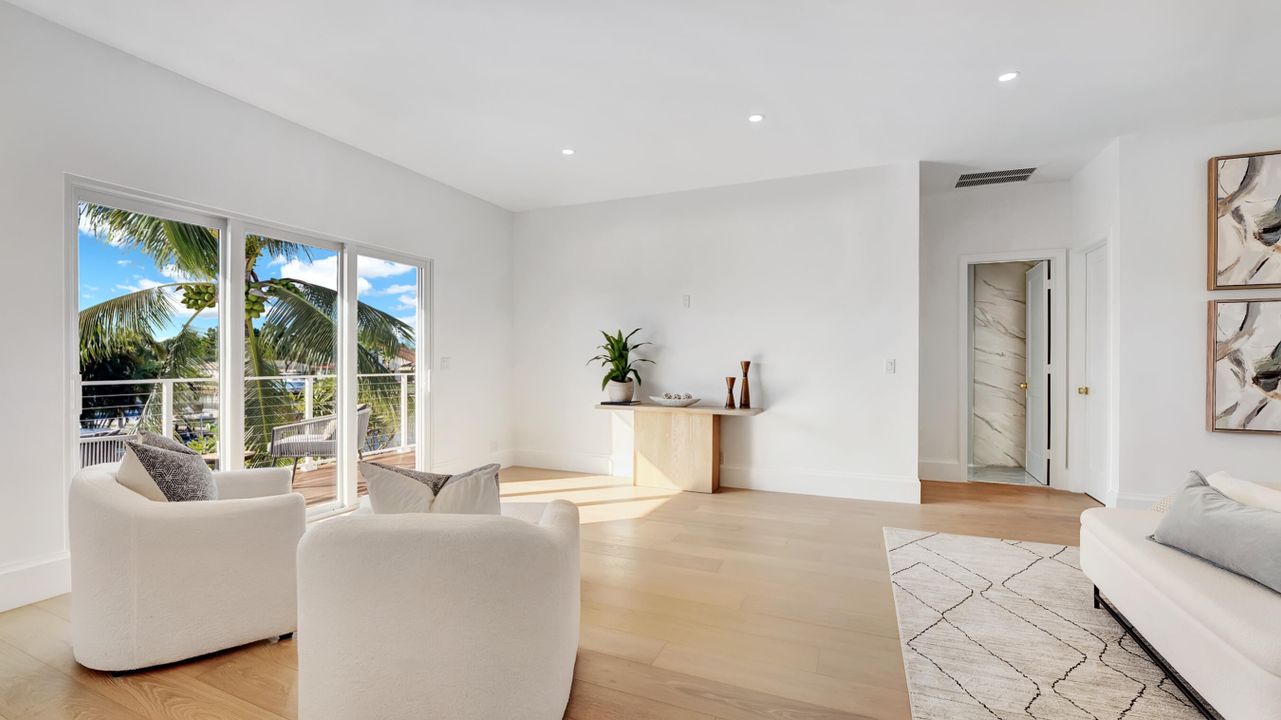 For Sale: $3,650,000 (4 beds, 4 baths, 3835 Square Feet)