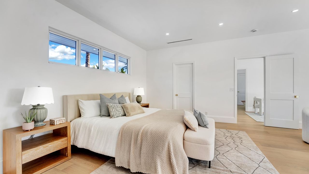 For Sale: $3,650,000 (4 beds, 4 baths, 3835 Square Feet)