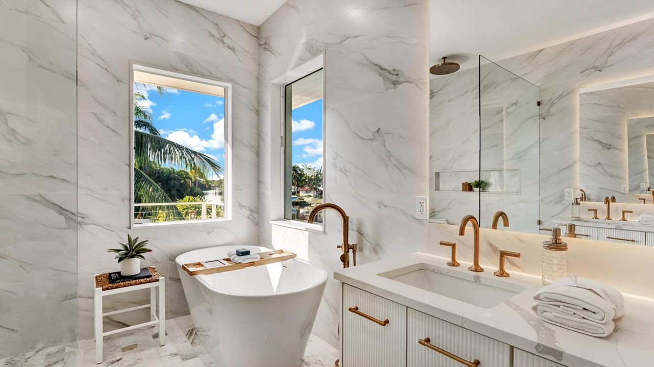 For Sale: $3,650,000 (4 beds, 4 baths, 3835 Square Feet)