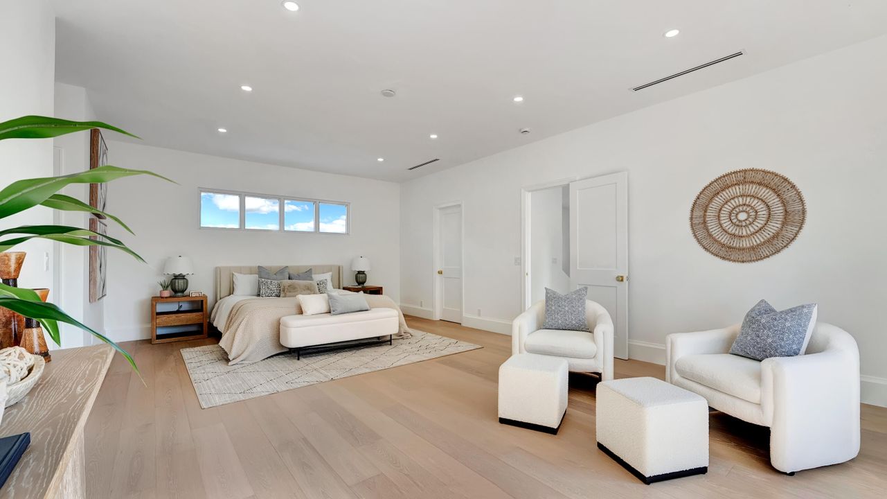 For Sale: $3,650,000 (4 beds, 4 baths, 3835 Square Feet)