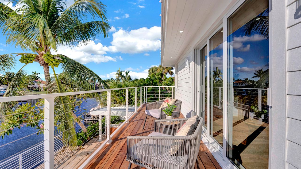 For Sale: $3,650,000 (4 beds, 4 baths, 3835 Square Feet)