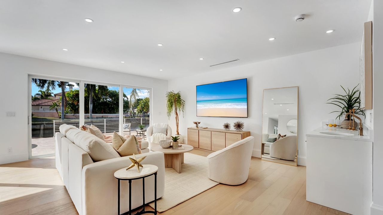 For Sale: $3,650,000 (4 beds, 4 baths, 3835 Square Feet)