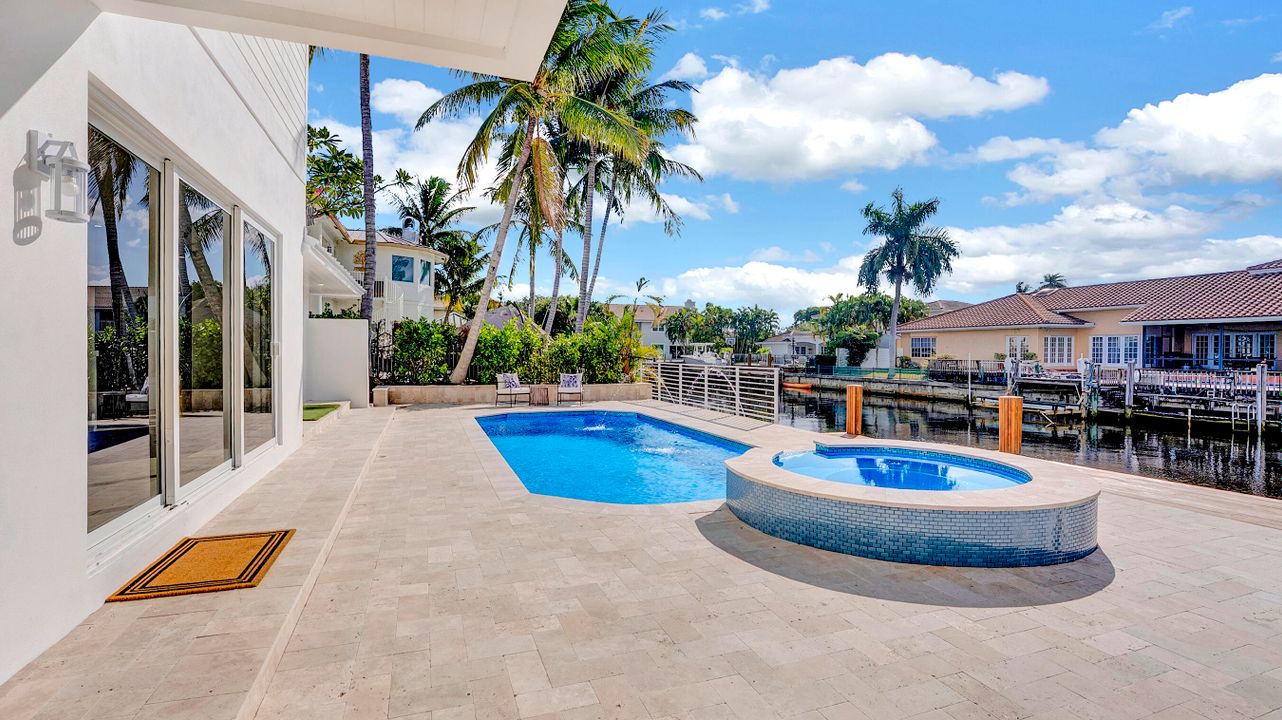 For Sale: $3,650,000 (4 beds, 4 baths, 3835 Square Feet)