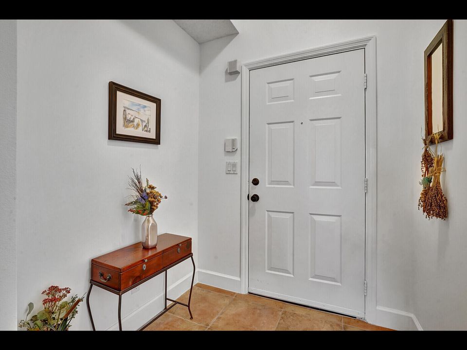 В аренду: $3,000 (2 спален, 2 ванн, 1396 Квадратных фут)