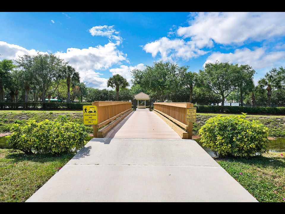 В аренду: $3,000 (2 спален, 2 ванн, 1396 Квадратных фут)