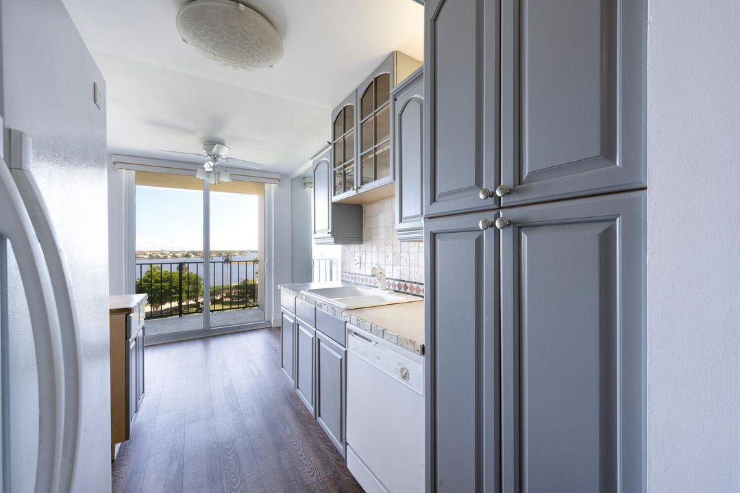 На продажу: $650,000 (1 спален, 1 ванн, 1005 Квадратных фут)