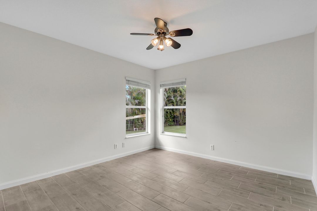 Activo con contrato: $879,000 (3 camas, 2 baños, 1928 Pies cuadrados)