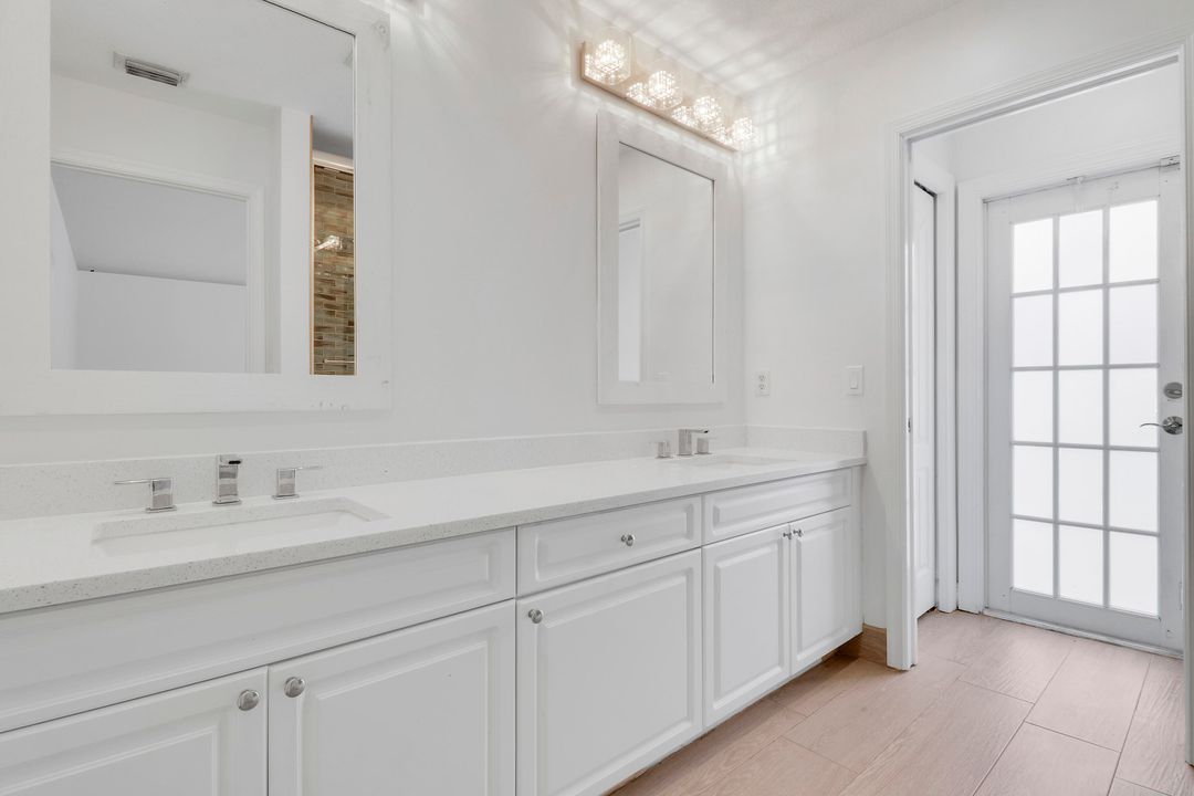 Activo con contrato: $879,000 (3 camas, 2 baños, 1928 Pies cuadrados)