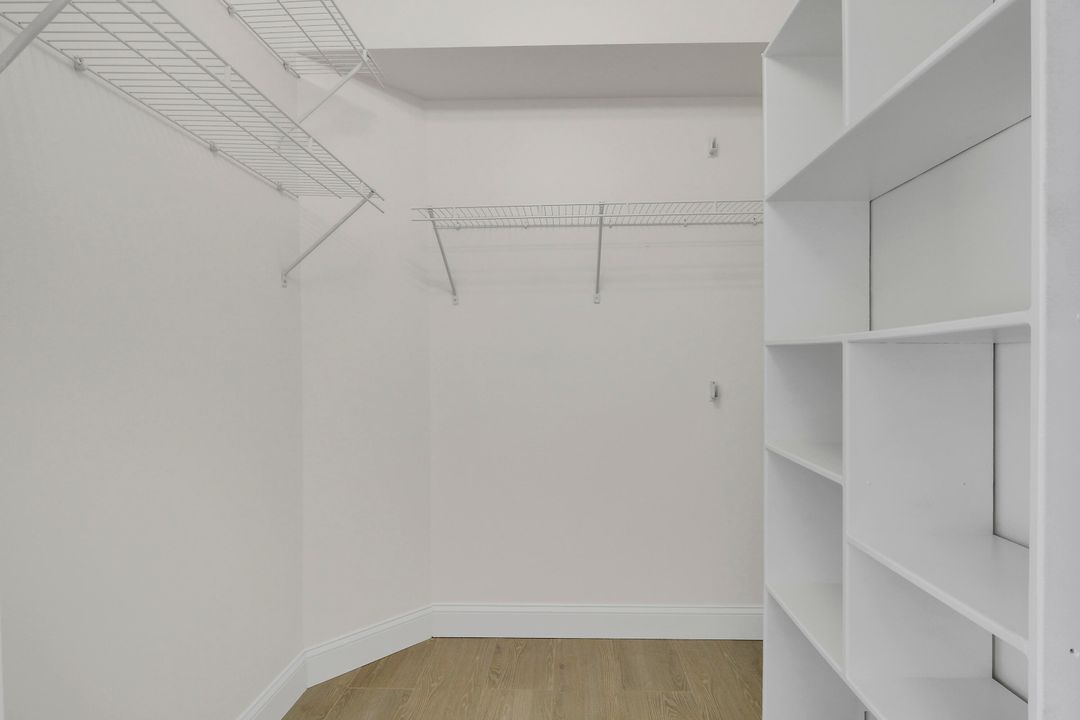 Activo con contrato: $879,000 (3 camas, 2 baños, 1928 Pies cuadrados)