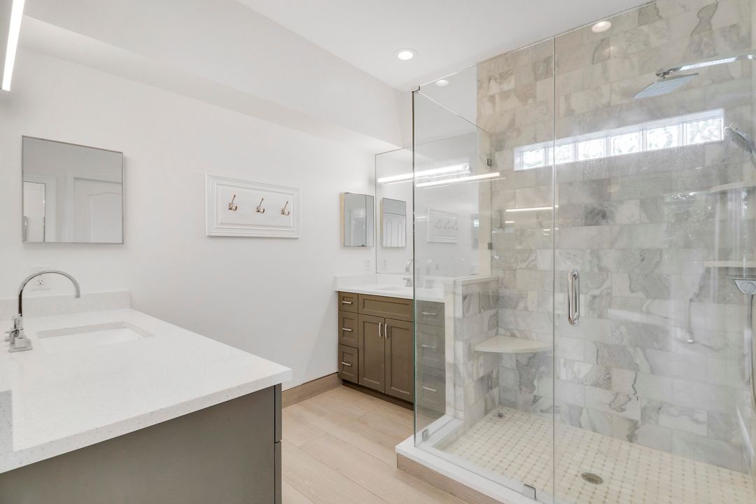 Activo con contrato: $879,000 (3 camas, 2 baños, 1928 Pies cuadrados)