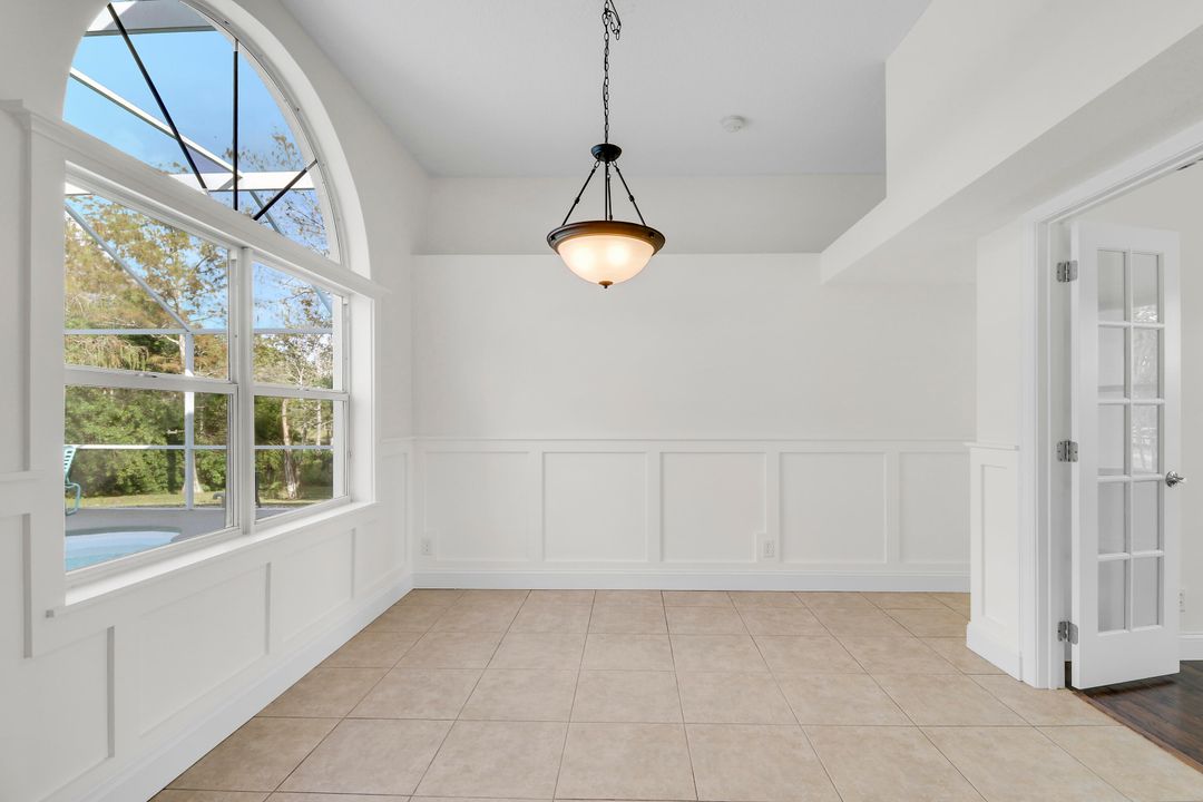 Activo con contrato: $879,000 (3 camas, 2 baños, 1928 Pies cuadrados)