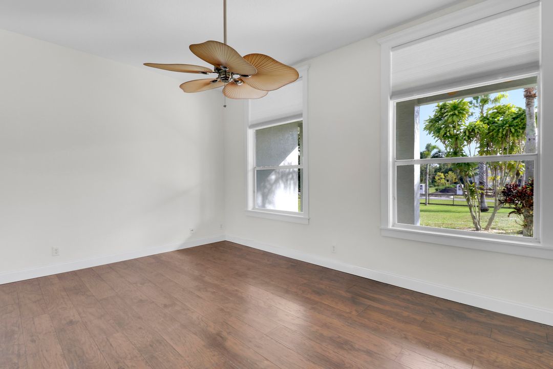 Activo con contrato: $879,000 (3 camas, 2 baños, 1928 Pies cuadrados)