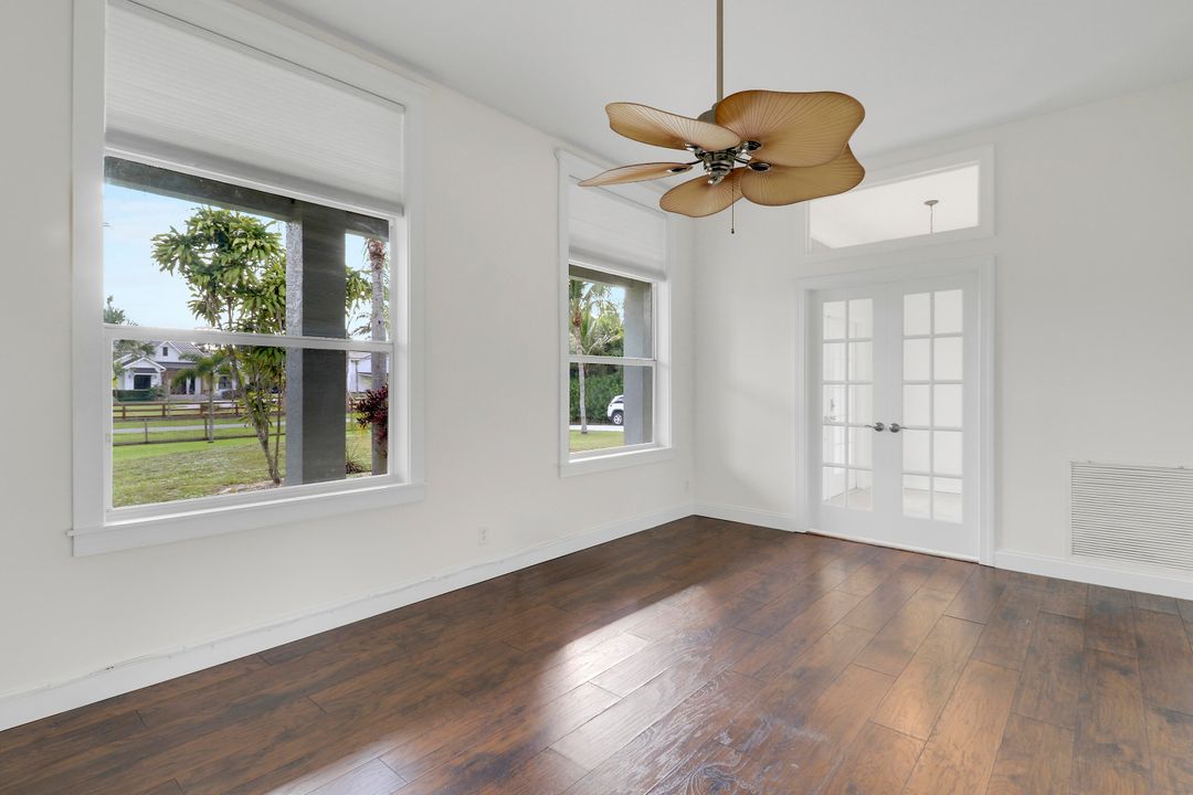 Activo con contrato: $879,000 (3 camas, 2 baños, 1928 Pies cuadrados)