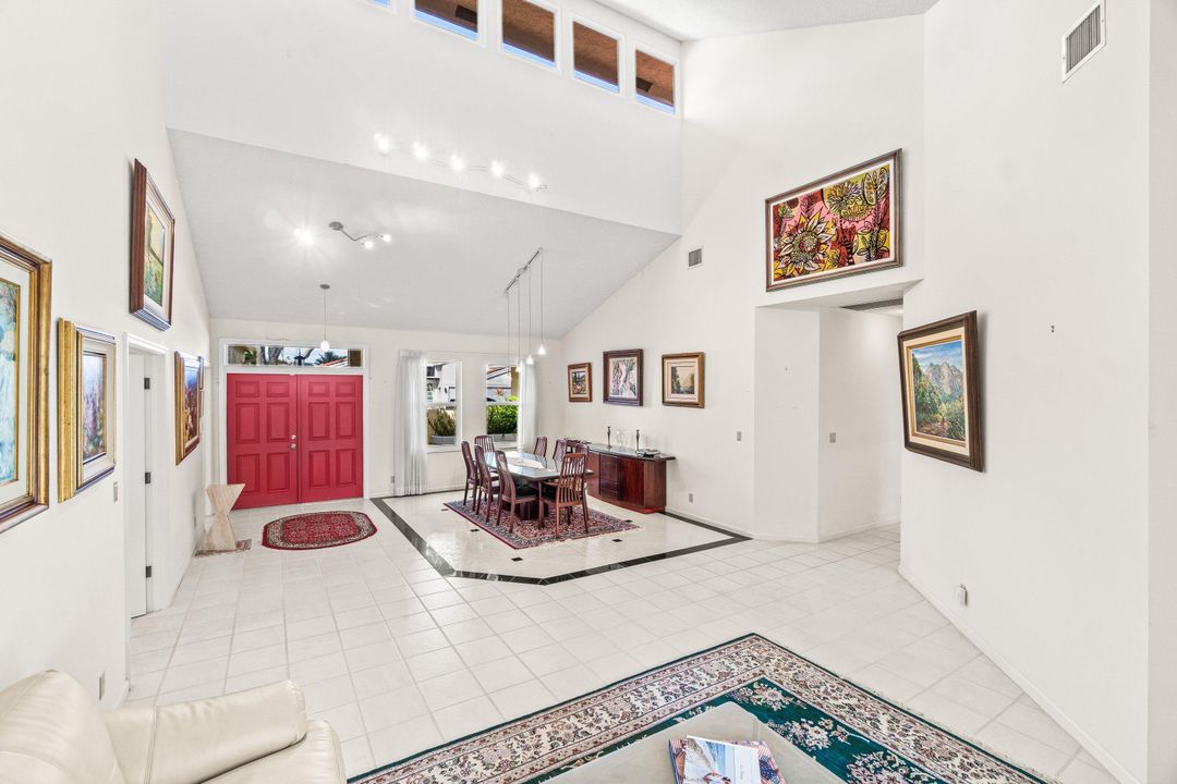 Под контрактом: $1,350,000 (5 спален, 3 ванн, 3054 Квадратных фут)