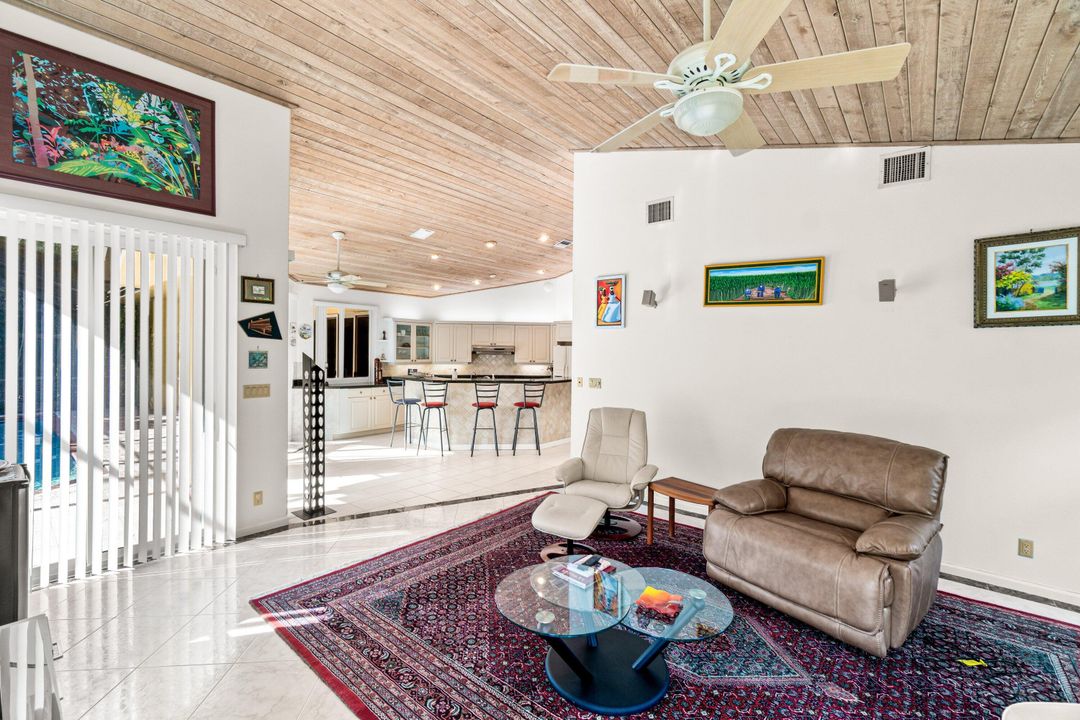 Под контрактом: $1,350,000 (5 спален, 3 ванн, 3054 Квадратных фут)