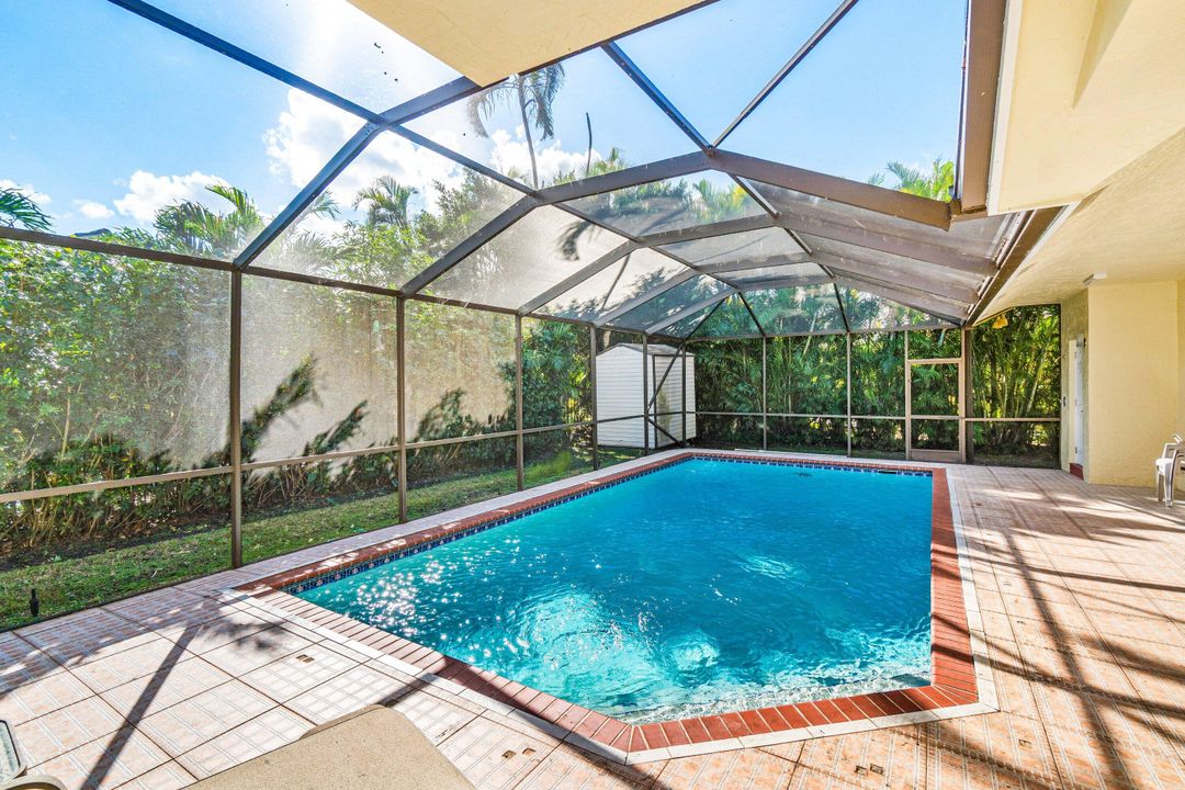 Под контрактом: $1,350,000 (5 спален, 3 ванн, 3054 Квадратных фут)