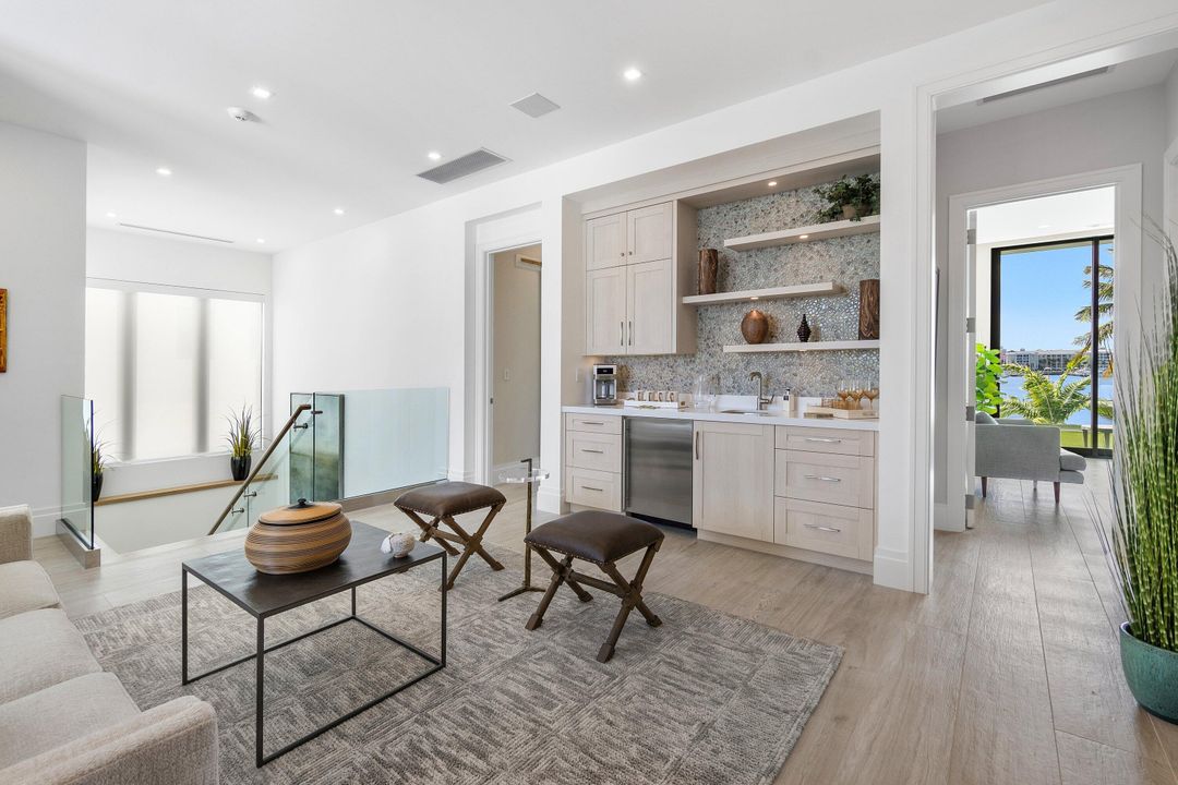 На продажу: $12,450,000 (5 спален, 5 ванн, 5098 Квадратных фут)