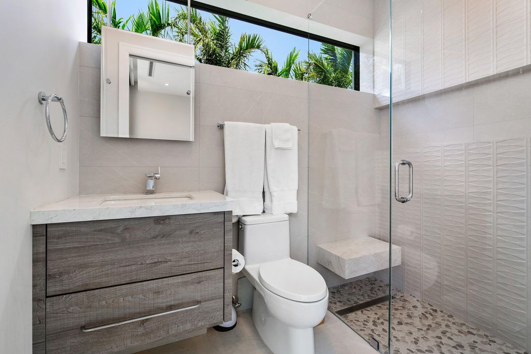 На продажу: $12,450,000 (5 спален, 5 ванн, 5098 Квадратных фут)