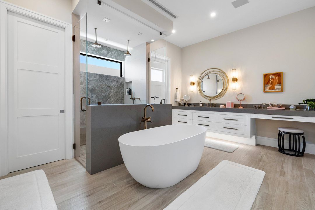 На продажу: $12,450,000 (5 спален, 5 ванн, 5098 Квадратных фут)