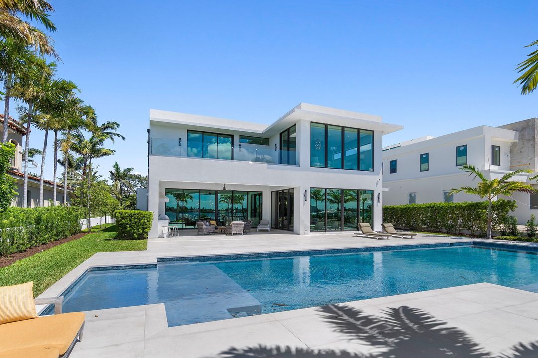 На продажу: $12,450,000 (5 спален, 5 ванн, 5098 Квадратных фут)