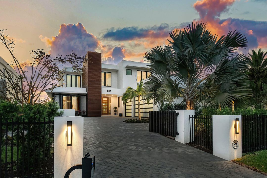 На продажу: $12,450,000 (5 спален, 5 ванн, 5098 Квадратных фут)