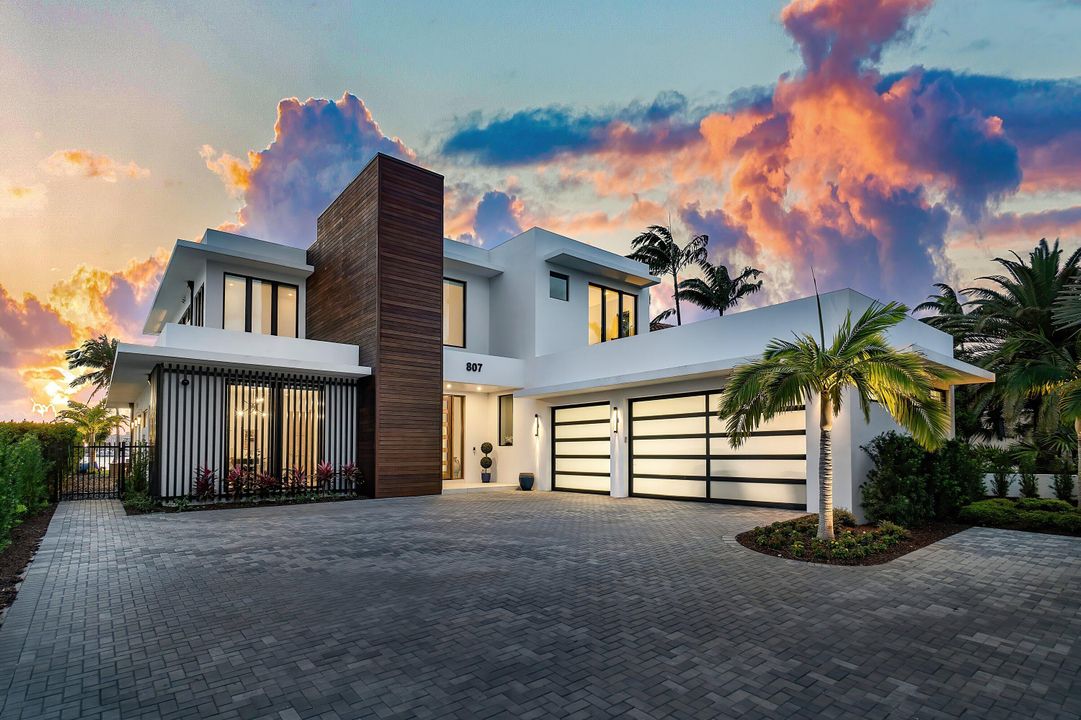 На продажу: $12,450,000 (5 спален, 5 ванн, 5098 Квадратных фут)