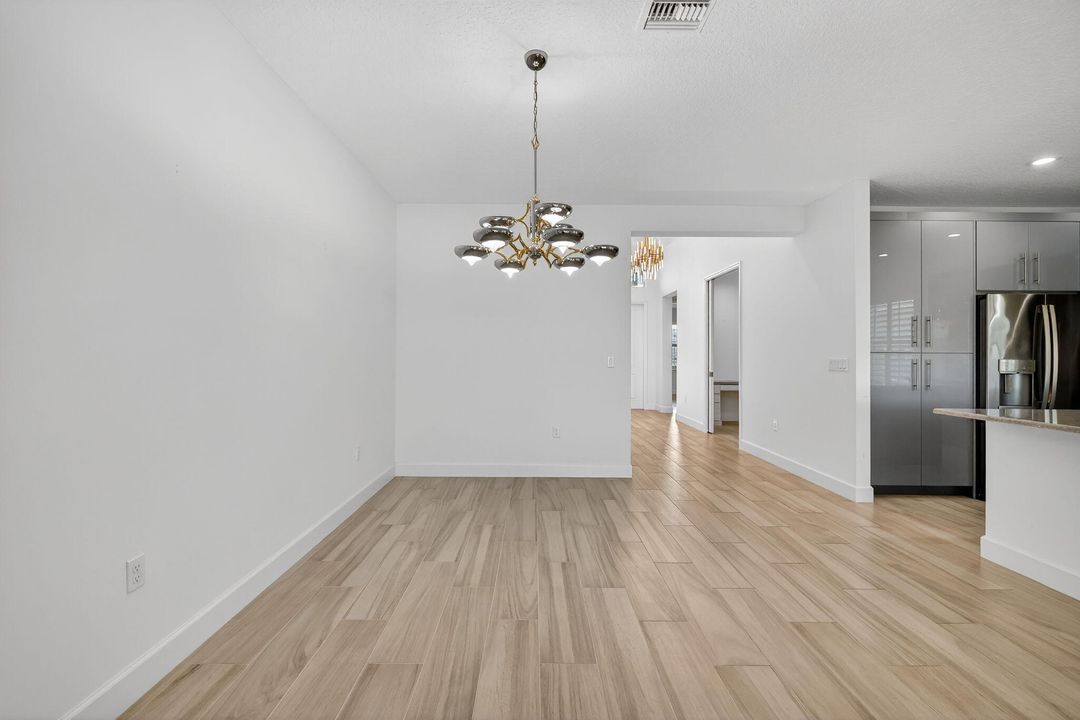 待售: $689,900 (3 贝兹, 2 浴室, 2167 平方英尺)