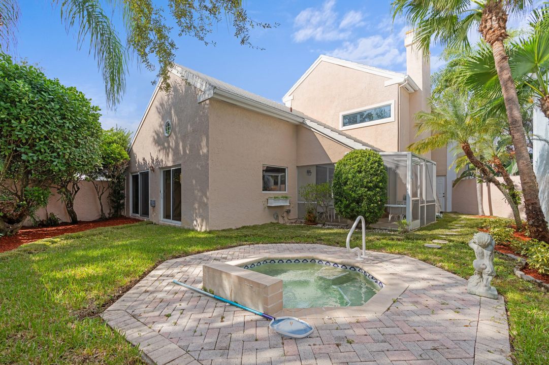 For Sale: $660,000 (2 beds, 2 baths, 1798 Square Feet)