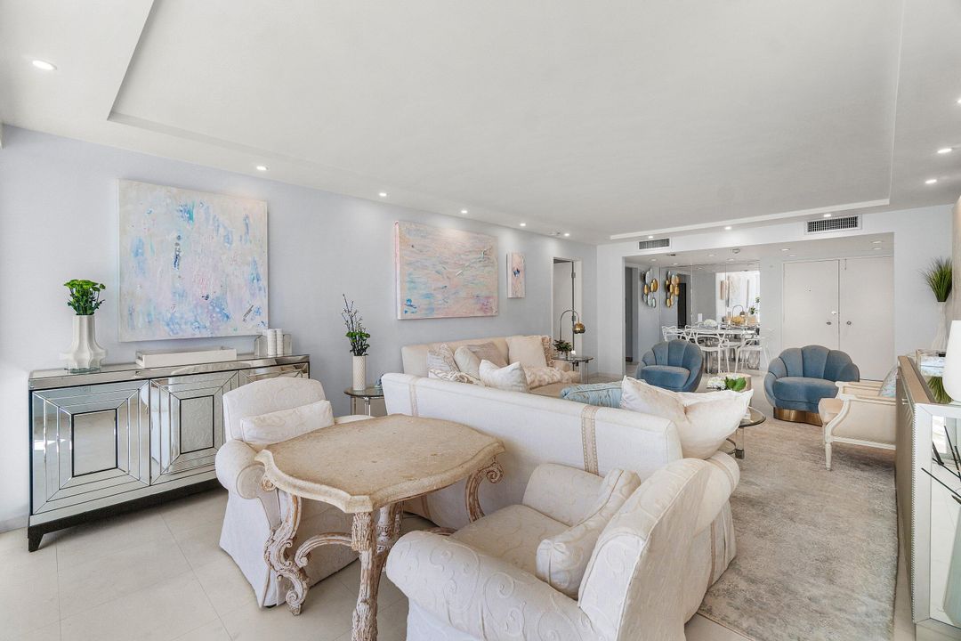 For Sale: $3,195,000 (2 beds, 2 baths, 1391 Square Feet)