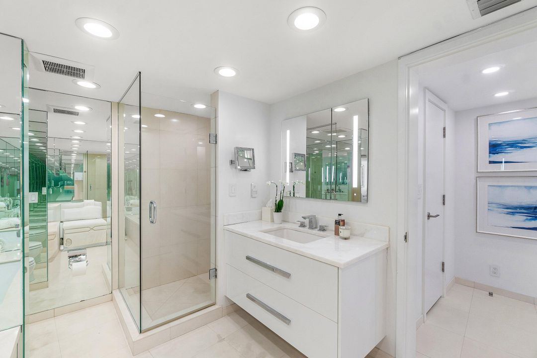 For Sale: $3,195,000 (2 beds, 2 baths, 1391 Square Feet)