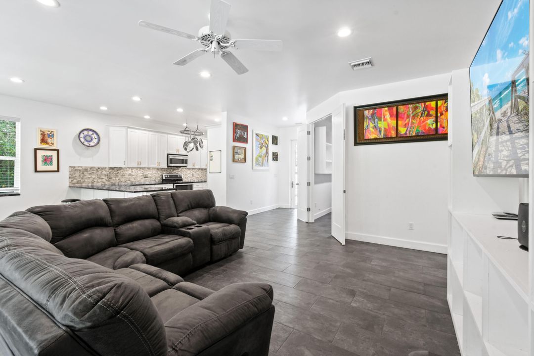 For Sale: $1,200,000 (3 beds, 2 baths, 1532 Square Feet)