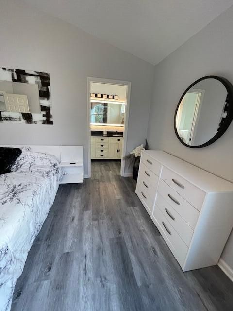 出租: $4,000 (2 贝兹, 2 浴室, 1346 平方英尺)