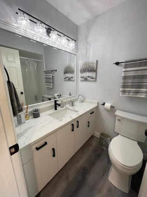 出租: $4,000 (2 贝兹, 2 浴室, 1346 平方英尺)