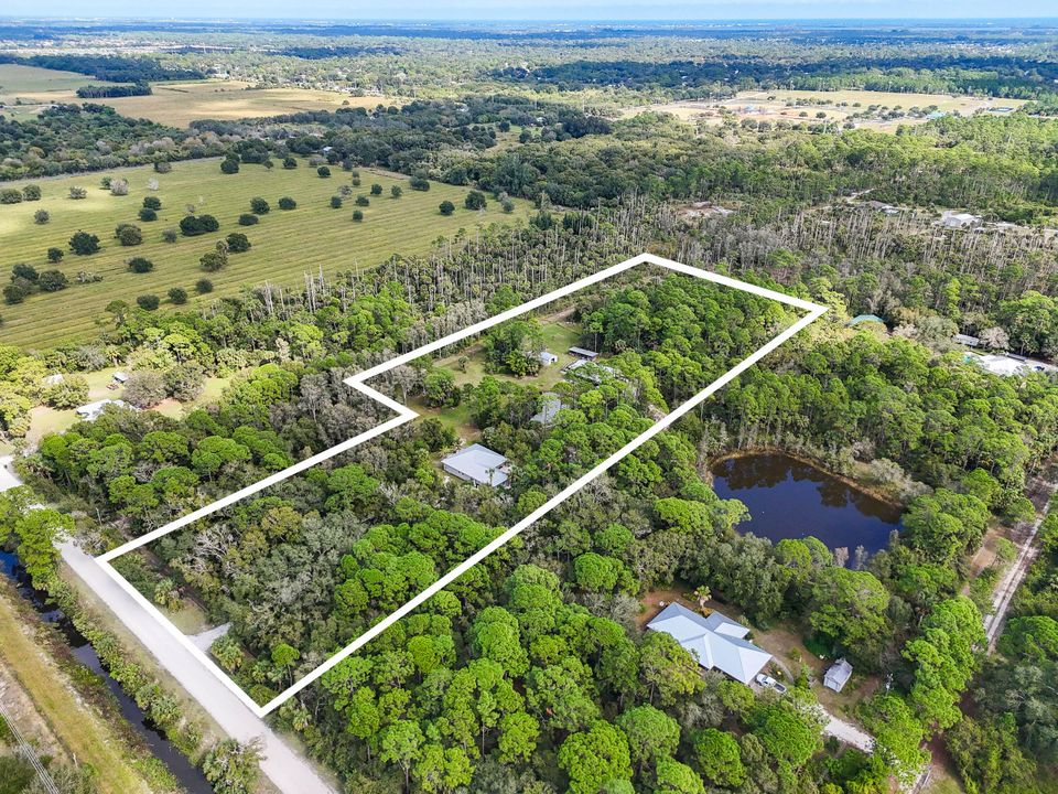 For Sale: $1,200,000 (3 beds, 2 baths, 1532 Square Feet)