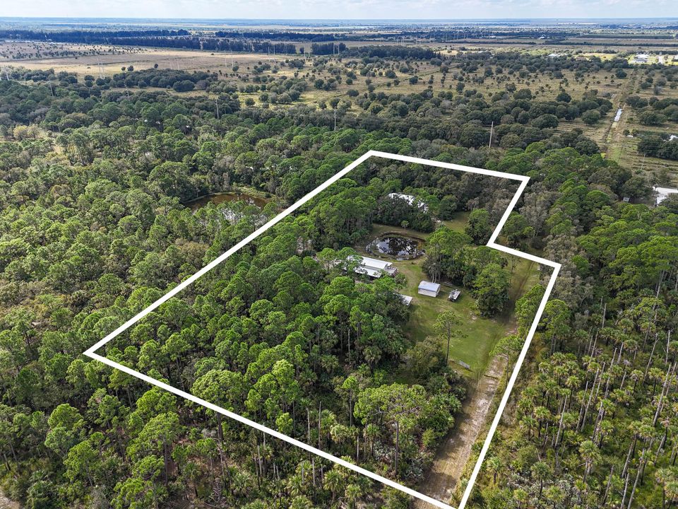 For Sale: $1,200,000 (3 beds, 2 baths, 1532 Square Feet)