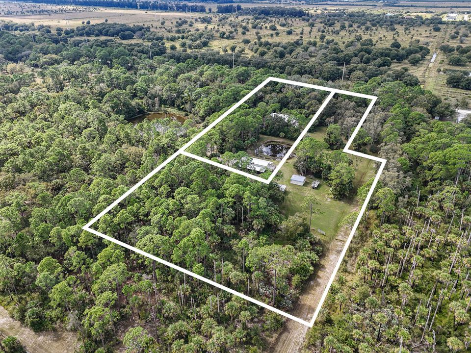 For Sale: $1,200,000 (3 beds, 2 baths, 1532 Square Feet)