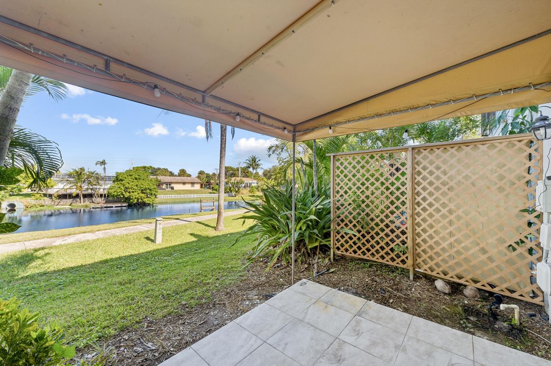 待售: $322,500 (2 贝兹, 2 浴室, 1558 平方英尺)